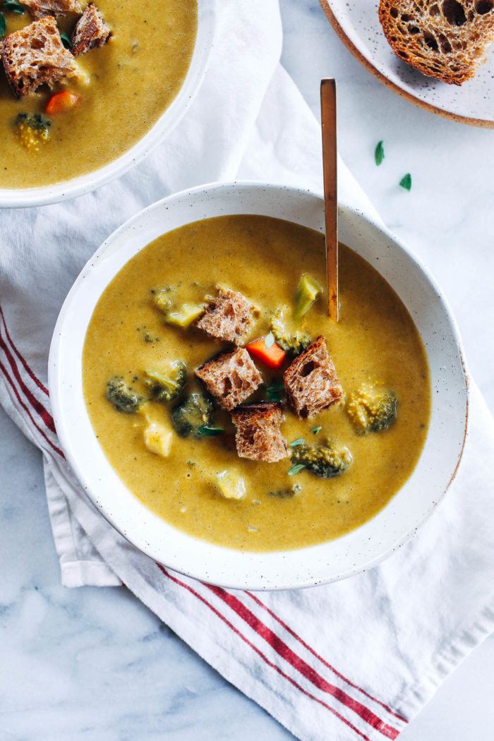Cheesy Vegan Broccoli Soup from Making Thyme for Health